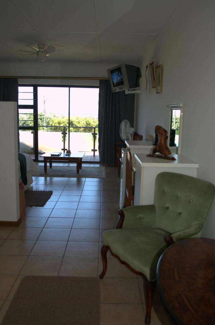 Crowned Crane Hotel Gonubie Buitenkant foto