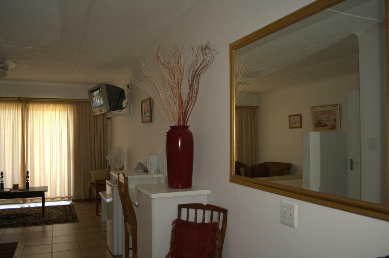 Crowned Crane Hotel Gonubie Kamer foto