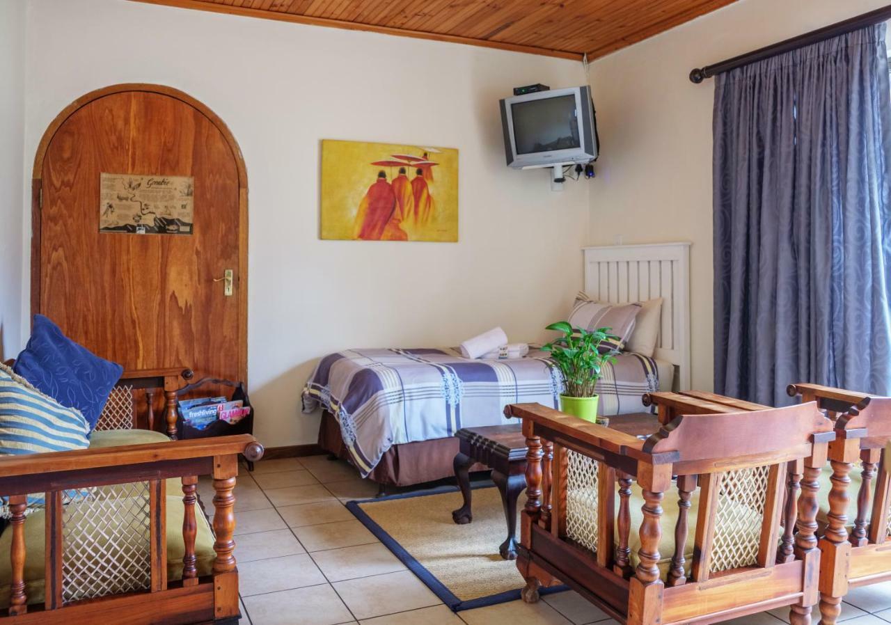 Crowned Crane Hotel Gonubie Buitenkant foto